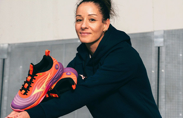 Monica De Gennaro, Mizuno-atleet en libero van het Italiaanse nationale team